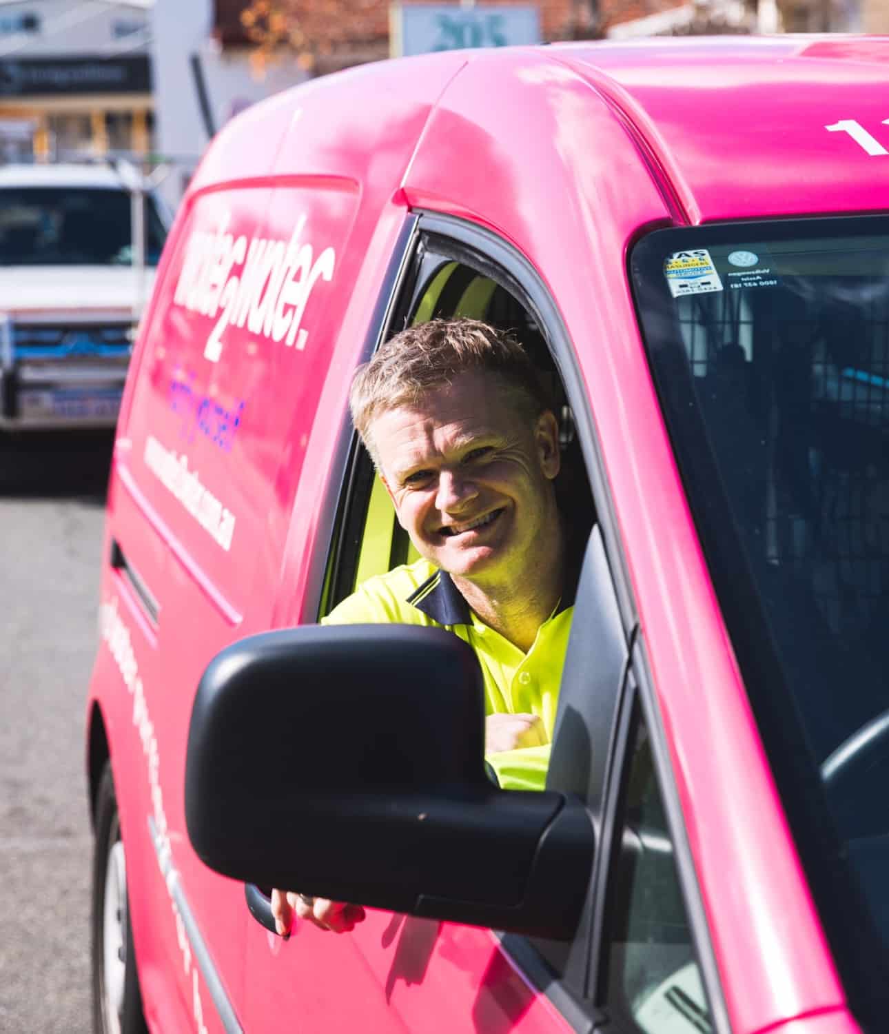 W2W-TECHNICIAN-IN-W2W-VAN
