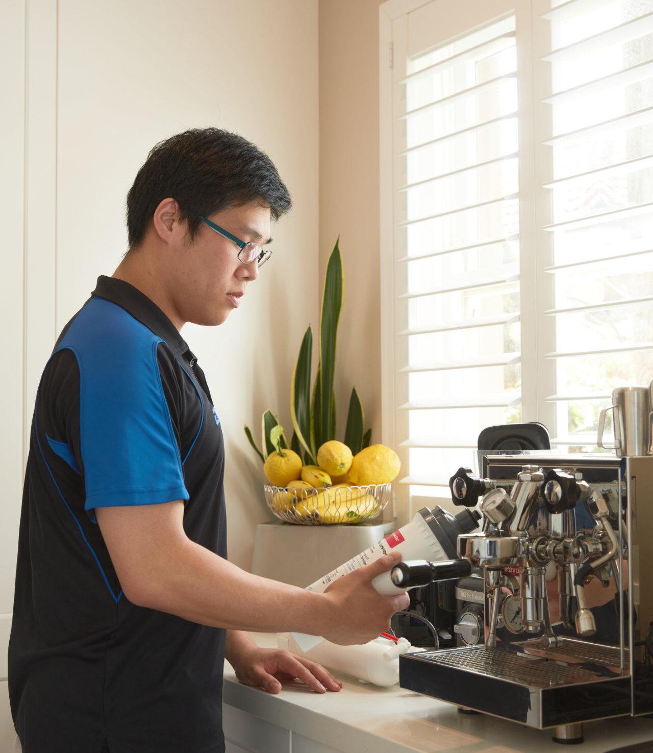 W2W USING COFFEE MACHINE WITH FILTERED WATER